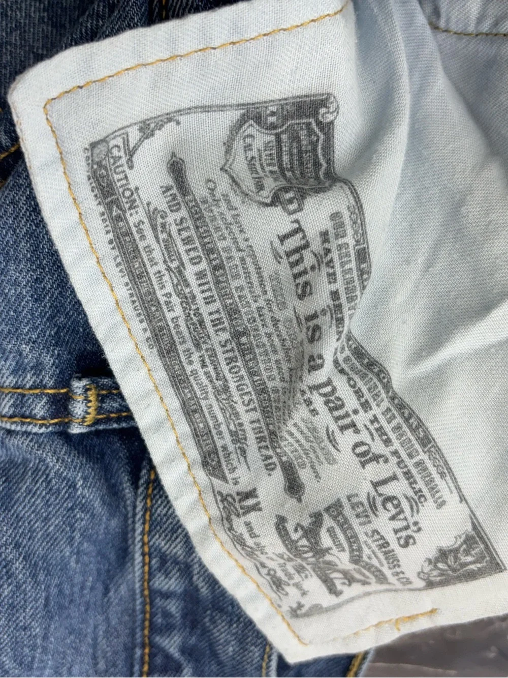 Vtg Levi’s 501 button fly jeans size 34X30 (0193)